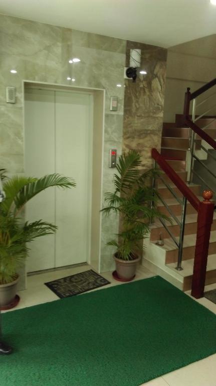 Metro Kochin Business Hotel Exterior photo